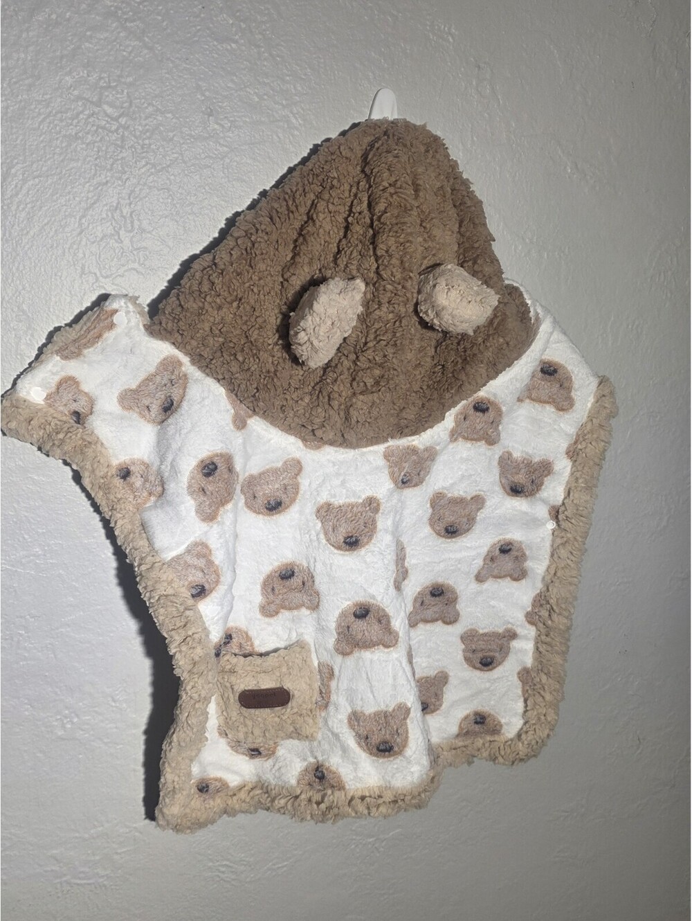 GabeFish Dog Cape Blanket for L Recommand Weight 14-22 lbs (6.5-10kg), Brown